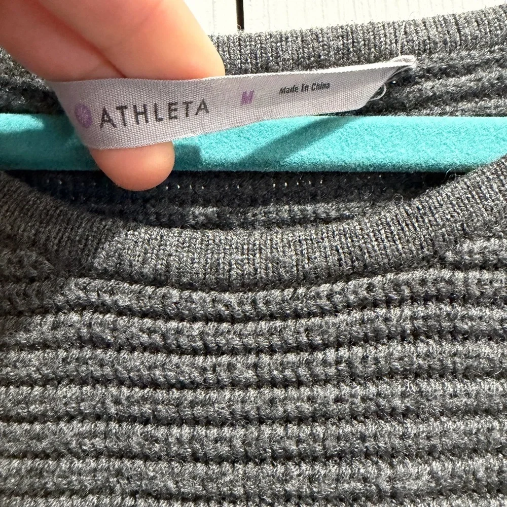 Athleta Gray Ribbed Scoop Neck Sweater